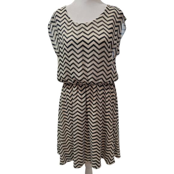 Tacera Chevron Mini Dress PM Petite Blouson Elastic Waist Beachy Boho Vacation - Picture 1 of 8